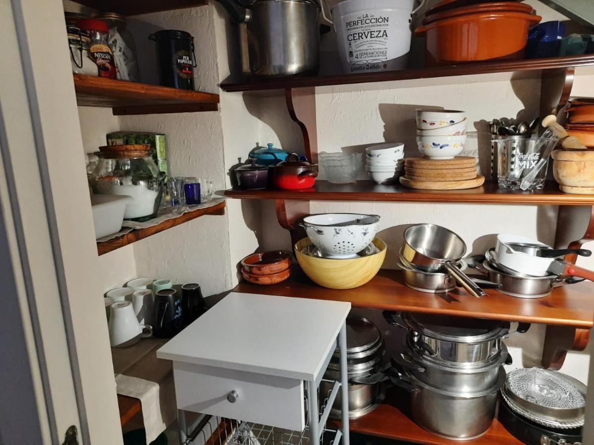 Un Apartamento Vacacional Con Detalles De Un Hogar マイレナ・デル・アルハラフェ エクステリア 写真